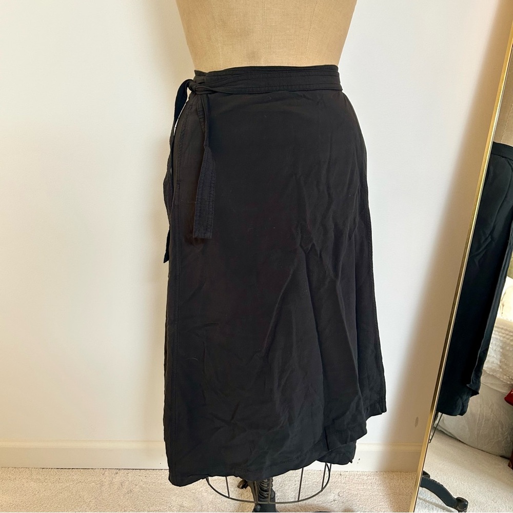 GAP Women’s Black Wrap Midi Skirt - Picture 2 of 11